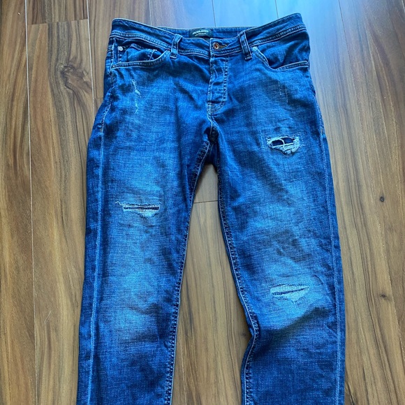 Jack&Jones.  Style - Slim/straight - Tim - Picture 1 of 4